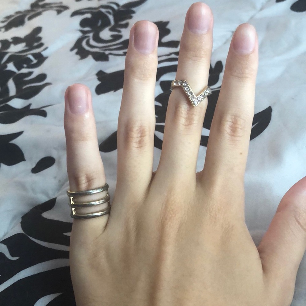Four Gold Rings - Picture 4 of 4